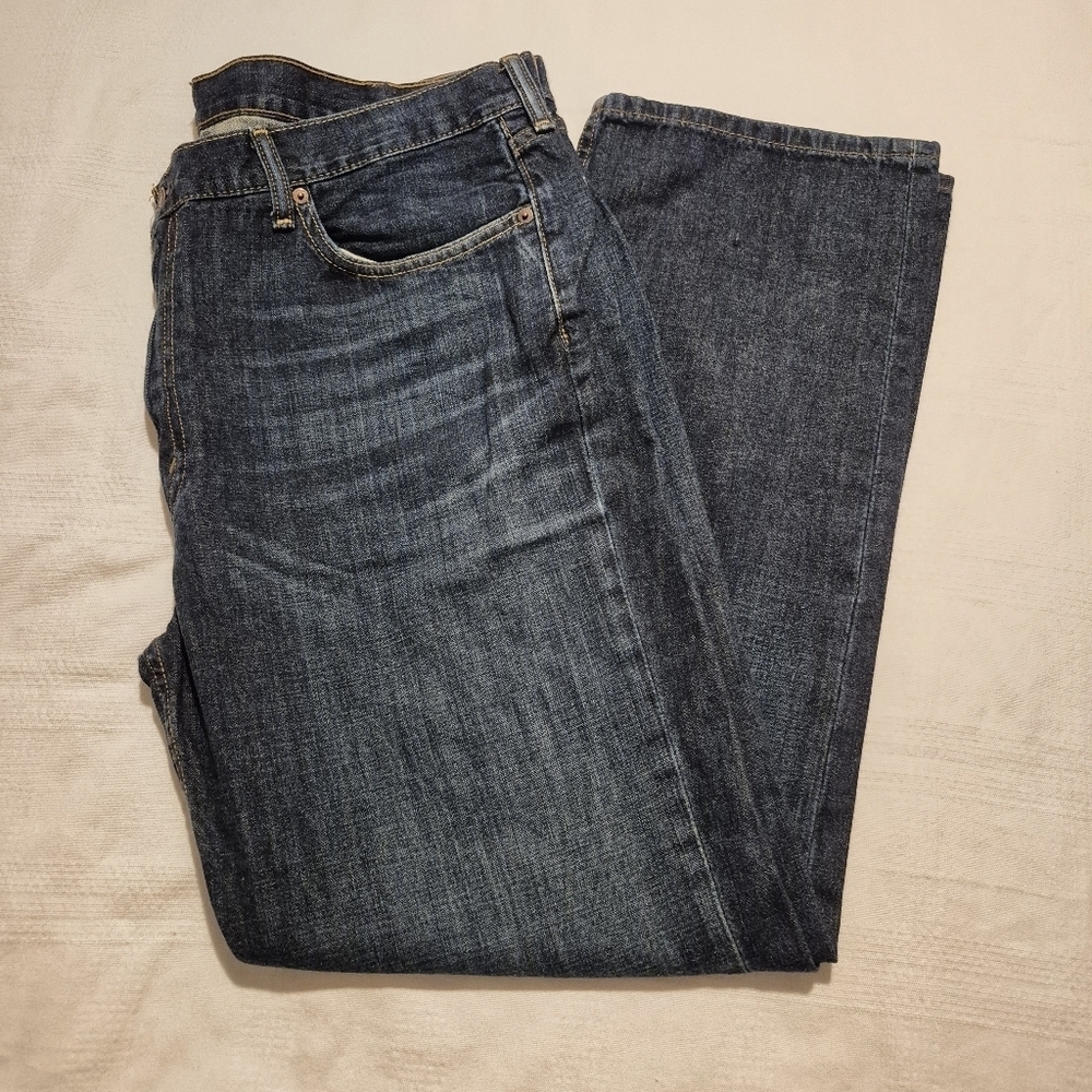 Levi's Men's 514 size 40 x 30 5 pocket straight leg jeans, VGUC